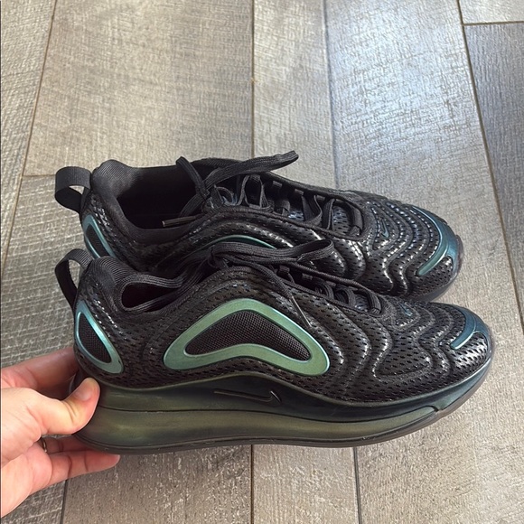 Nike Air Max 720 Size 7 Throwback Future Iridescent Green and Black Shoes - Picture 5 of 12